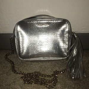 never used victoria secret purse!!